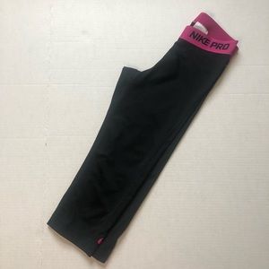 Nike pro pink and black Capri leggings size XS